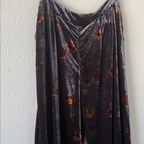 Anthropologie Ett:twa Jessica Floral Purple Velvet loose Extra Wide leg Pants M - Picture 7 of 12